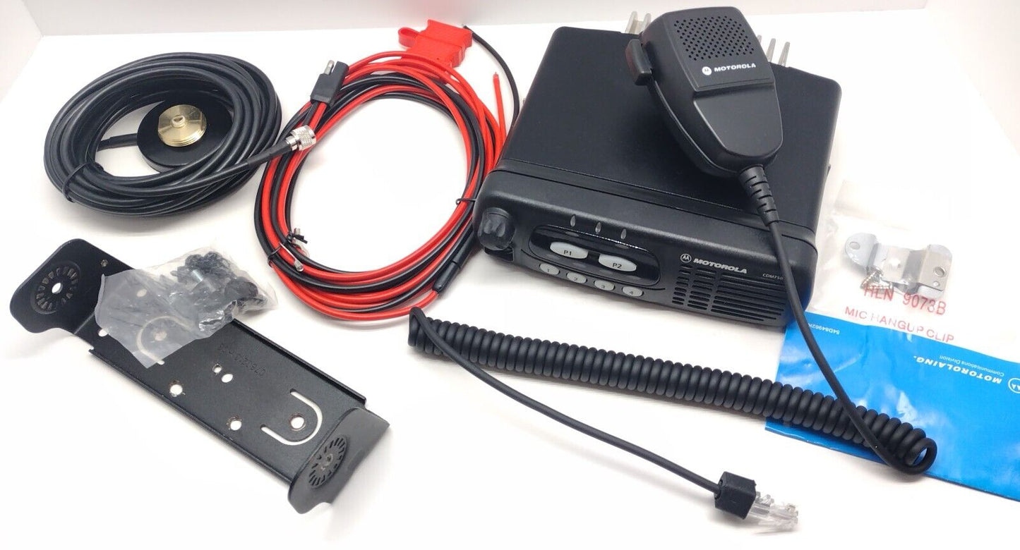 CDM750 VHF 136-174 25W Two Way Mobile Radio AAM25KHCC9AA1AN with New Accessories